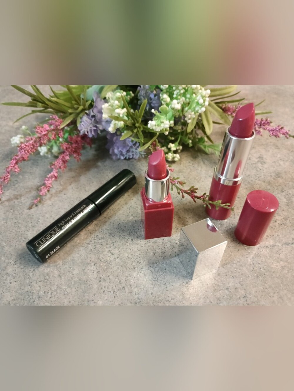 💄NEW 3 Piece Clinique Plum Pop Moisture Lipstick & Black High Impact Mascara💄